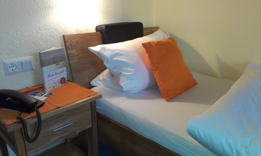 Hotel Zur Post Schonberg  Ngoại thất bức ảnh