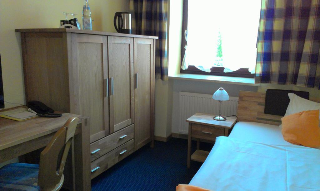Hotel Zur Post Schonberg  Ngoại thất bức ảnh